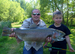 Truite Arc-en-Ciel capturée au Moulin de Gémages Canne Echo Kids 7,9p soie 4 Moulinet 3-Tand TF20 